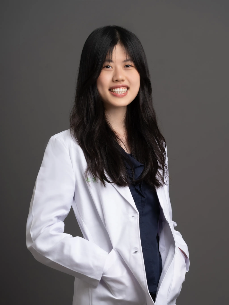 Portrait of Iris Hu, MD